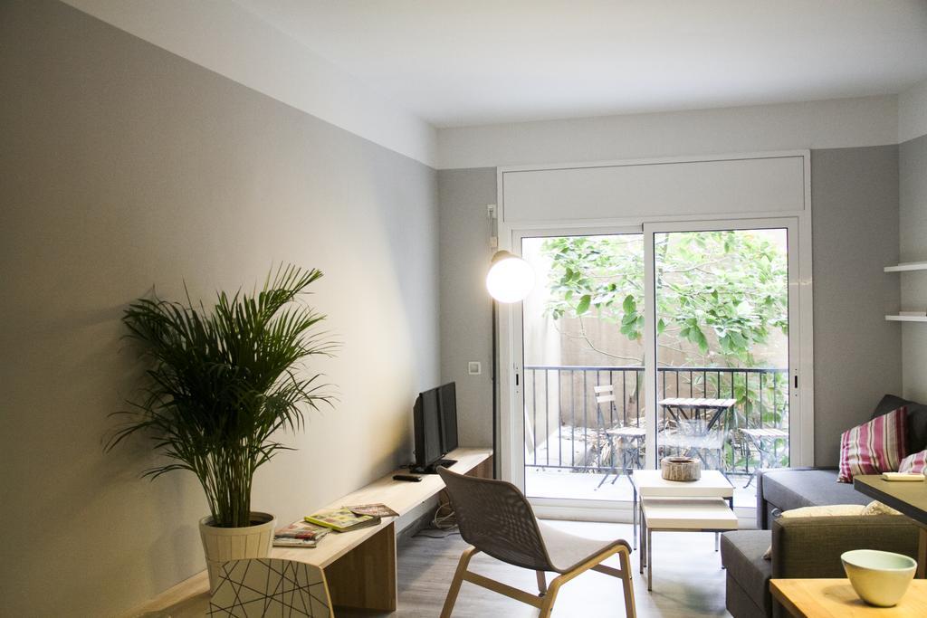 Idyllic Apartment With Terrace Barcelona Rum bild